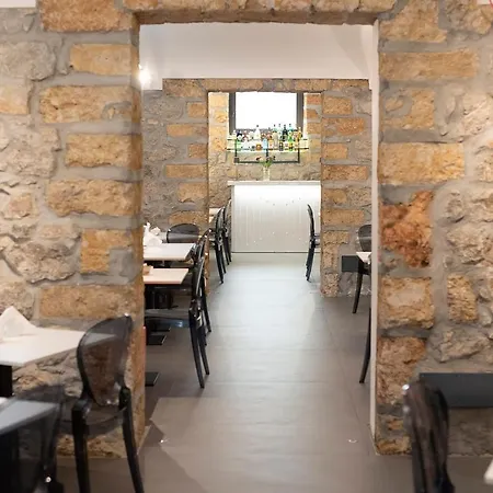 Tonic Hotel 3*