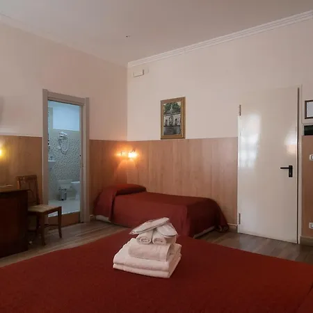 Hotel Tonic