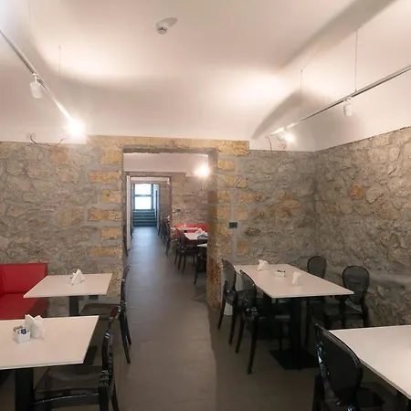 Tonic Hotel