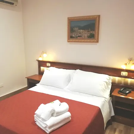 Hotel Tonic